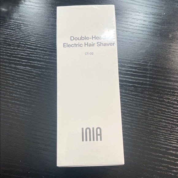 Other - FREE INIA DOUBLE SHAVER Follow IG @zaddy_waleed
